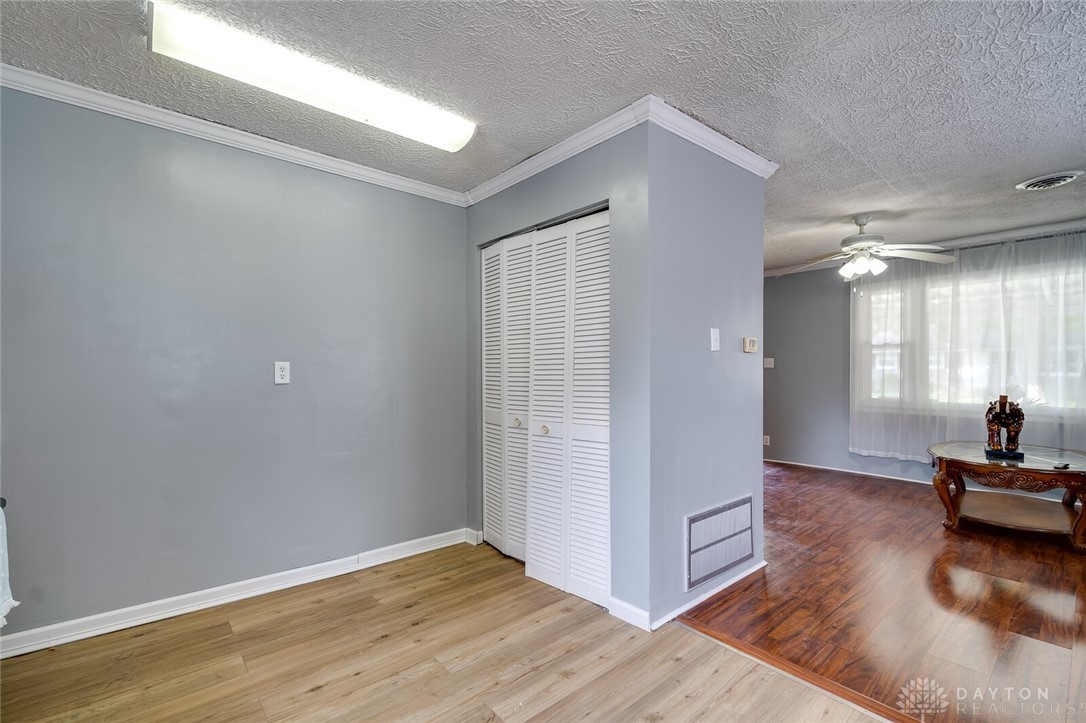 1574 Seabrook Road Dayton, OH 45432 - Photo 12 of 24 Gallery Image 12