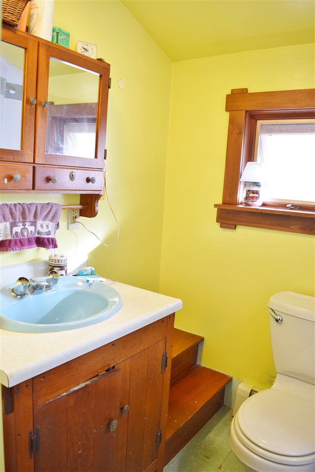 914 Jefferson Road Whitefield, NH 03598 - Photo 23 of 34