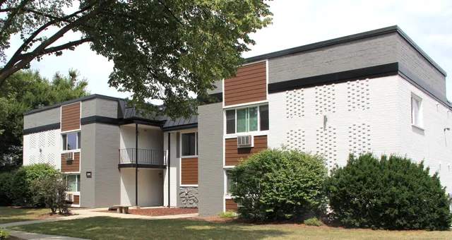 $1,595 | 315 Kimbell Avenue, Unit 3, Elmhurst, IL 60126