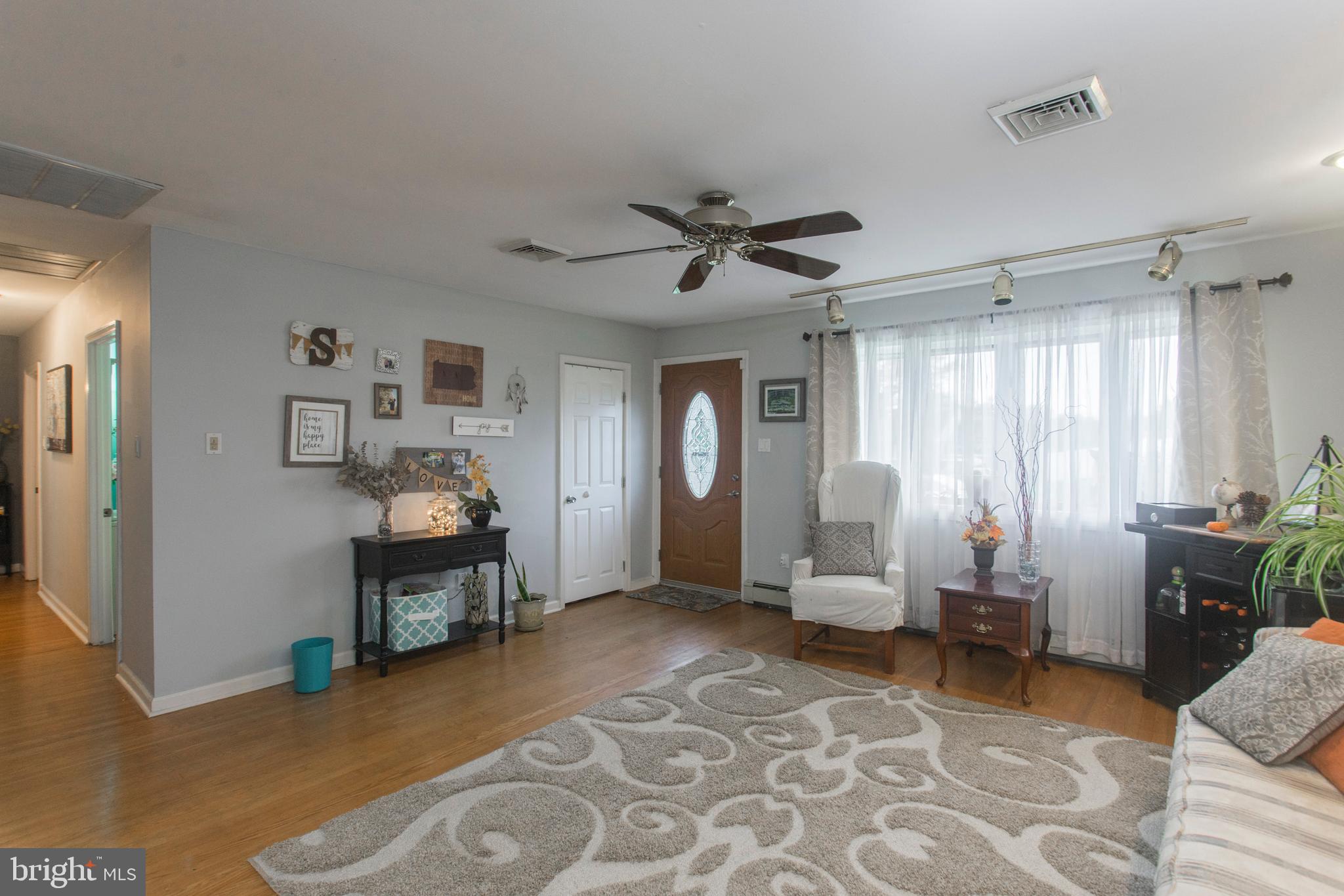 111 Richard Road Aston, PA 19014 - Photo 5 of 36