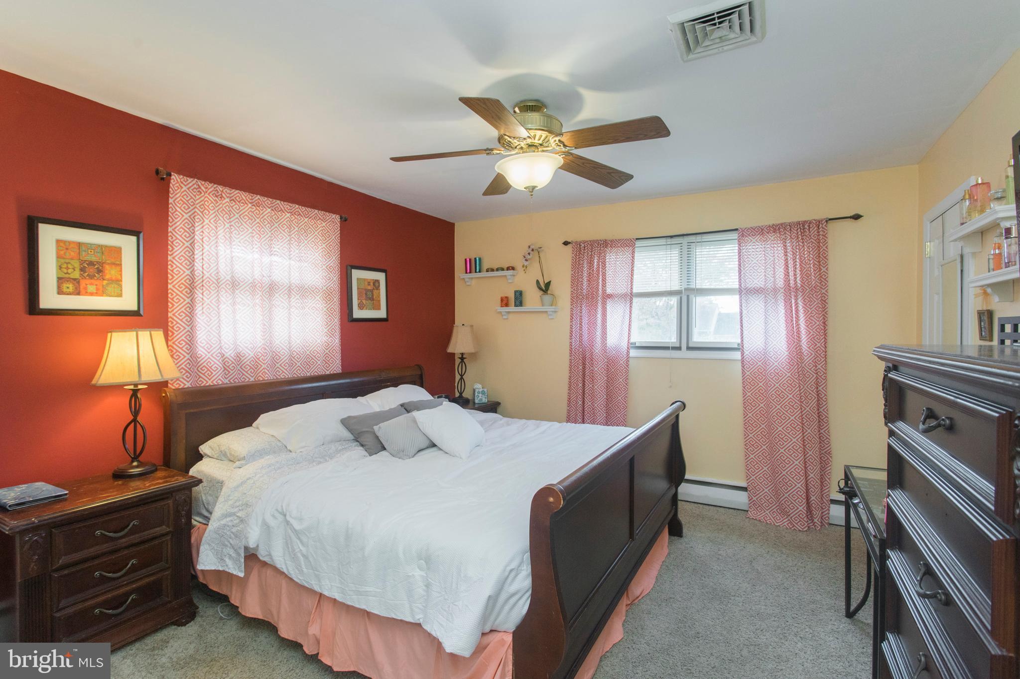 111 Richard Road Aston, PA 19014 - Photo 7 of 36