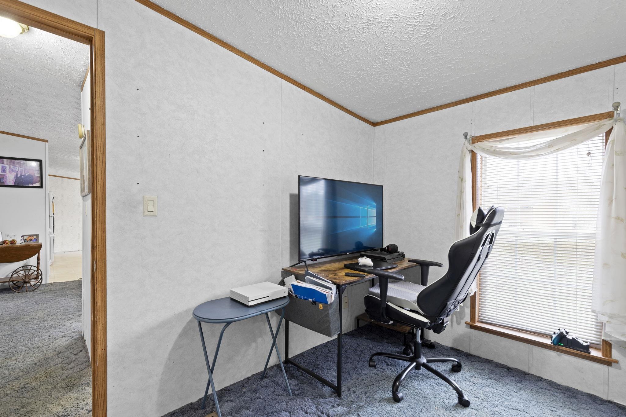 3 Highview Circle Raymond, NH 03077 - Photo 19 of 34