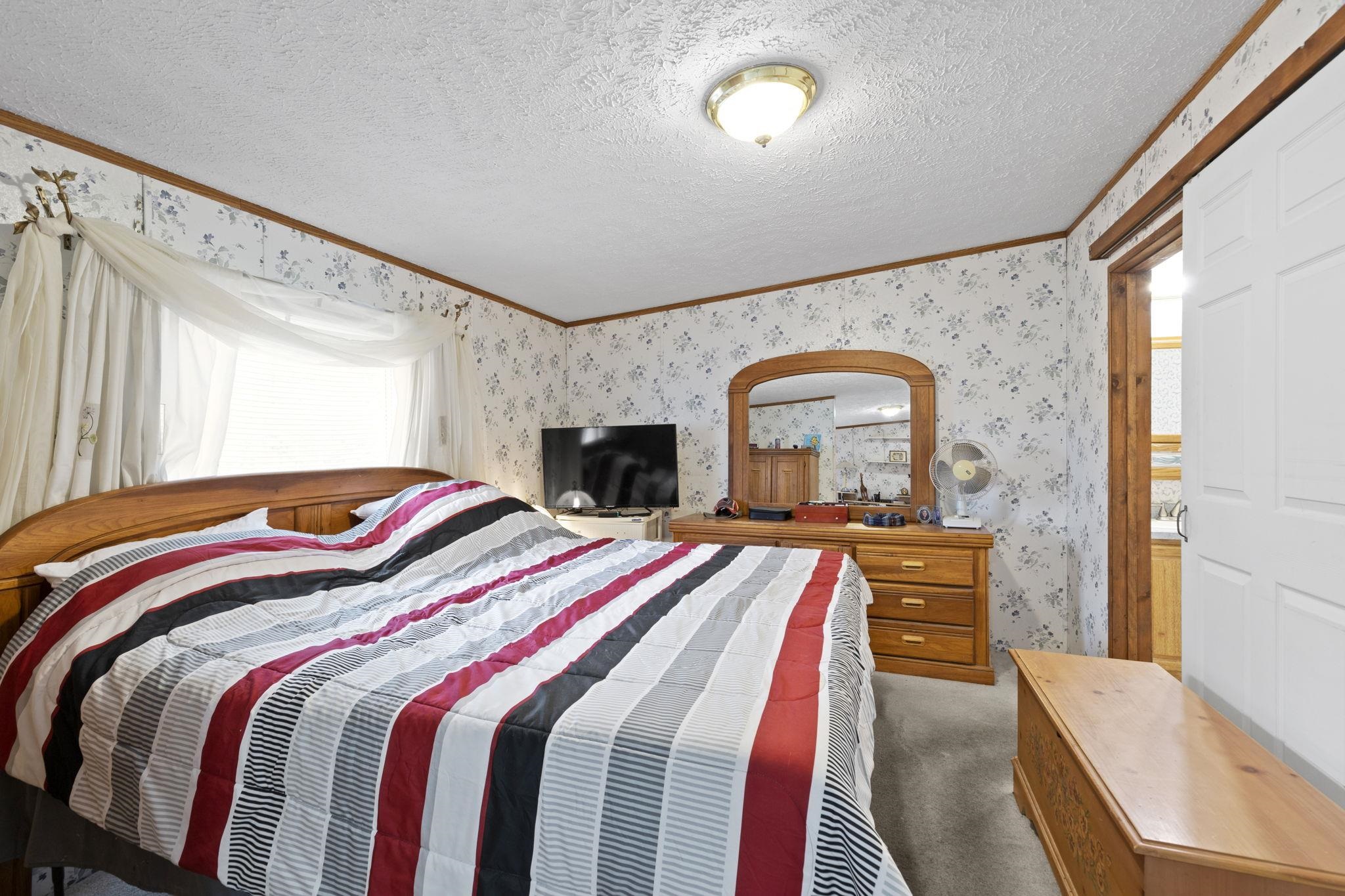 3 Highview Circle Raymond, NH 03077 - Photo 21 of 34