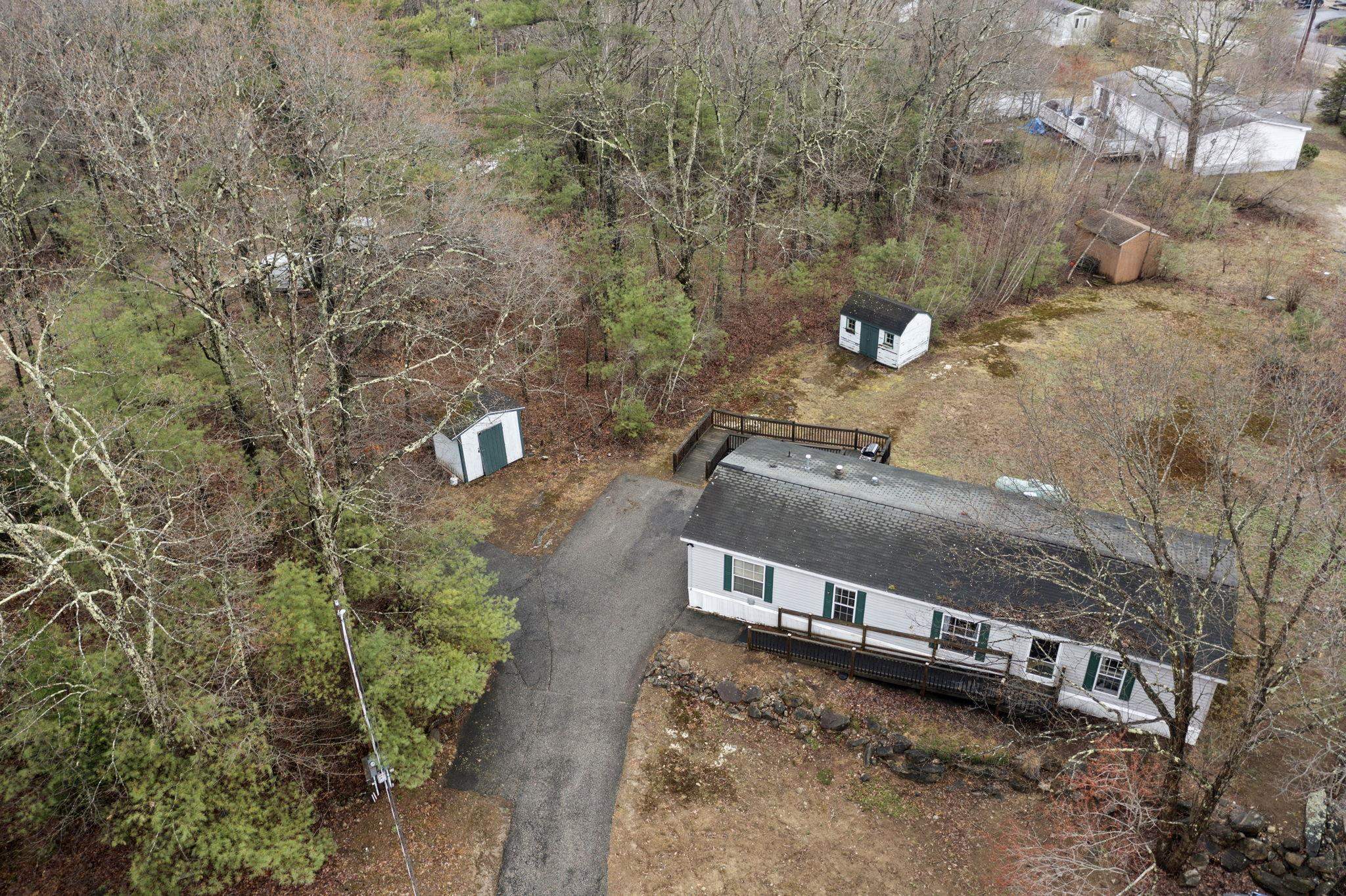 3 Highview Circle Raymond, NH 03077 - Photo 3 of 34