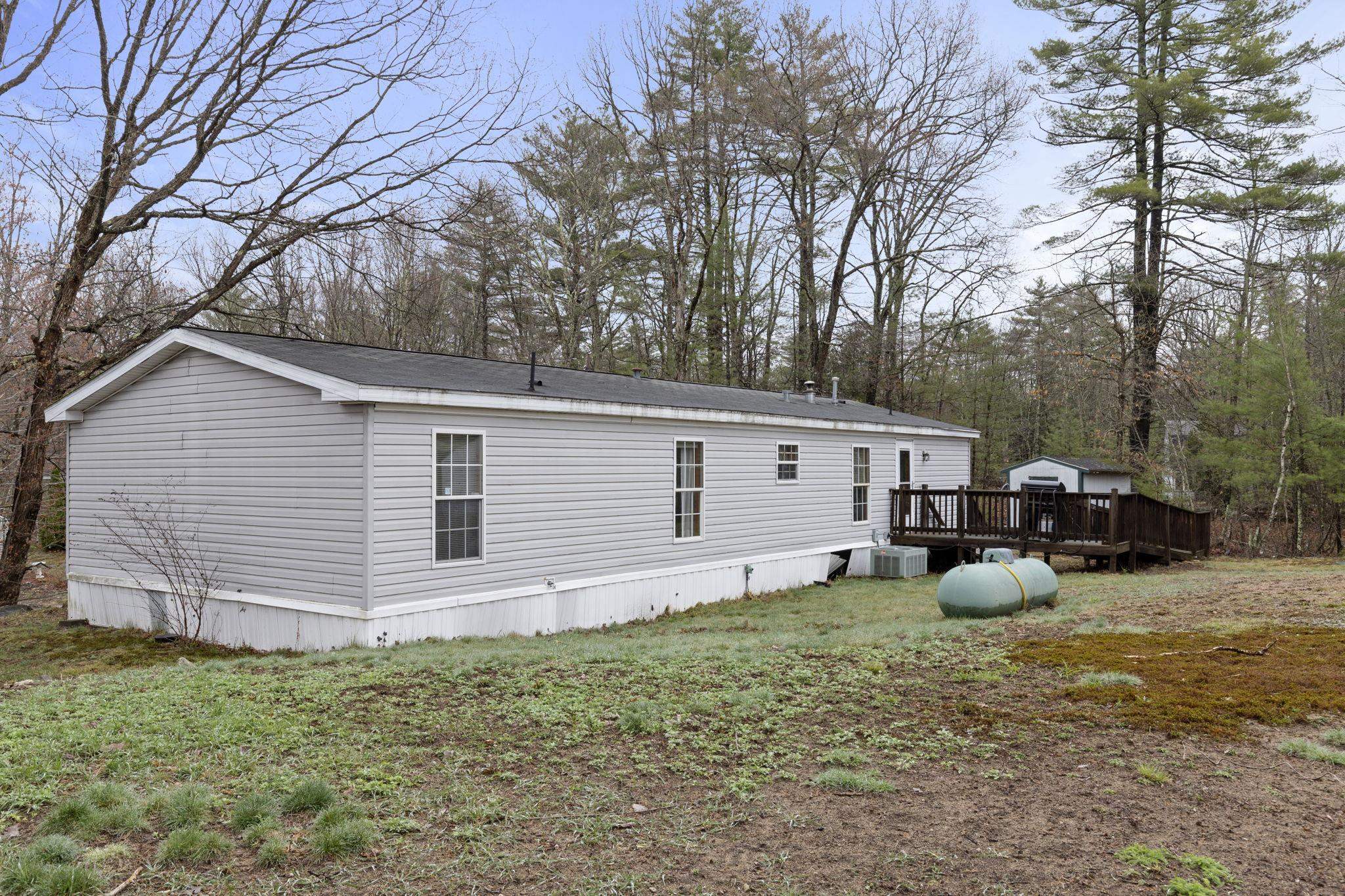 3 Highview Circle Raymond, NH 03077 - Photo 32 of 34