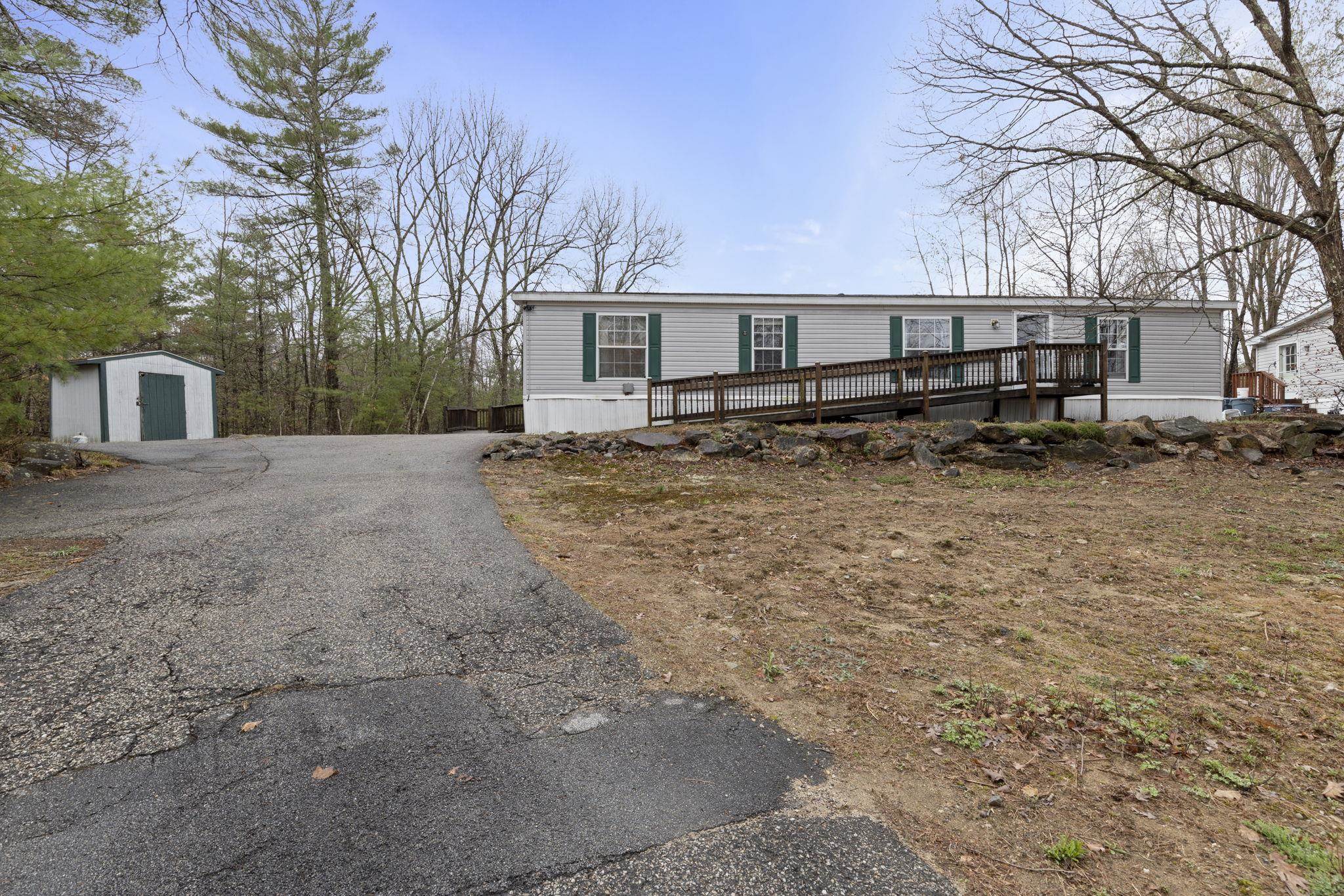 3 Highview Circle Raymond, NH 03077 - Photo 33 of 34