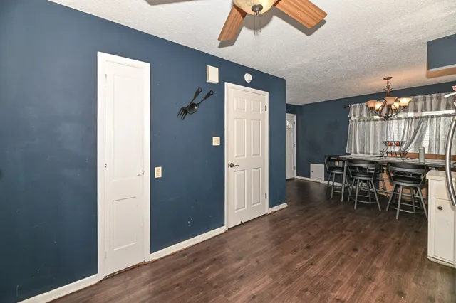 $274,900 | 2721 South 76th Street, West Allis, WI 53219