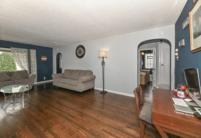 $274,900 | 2721 South 76th Street, West Allis, WI 53219