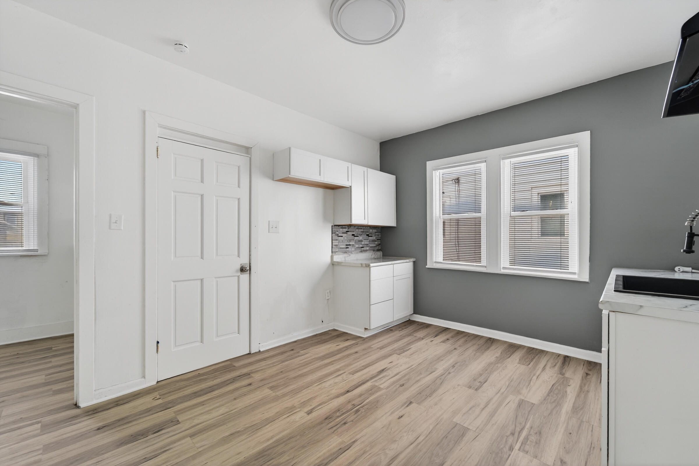 2956 North 44th Street Milwaukee, WI 53210 - Photo 16 of 30 DSC01764