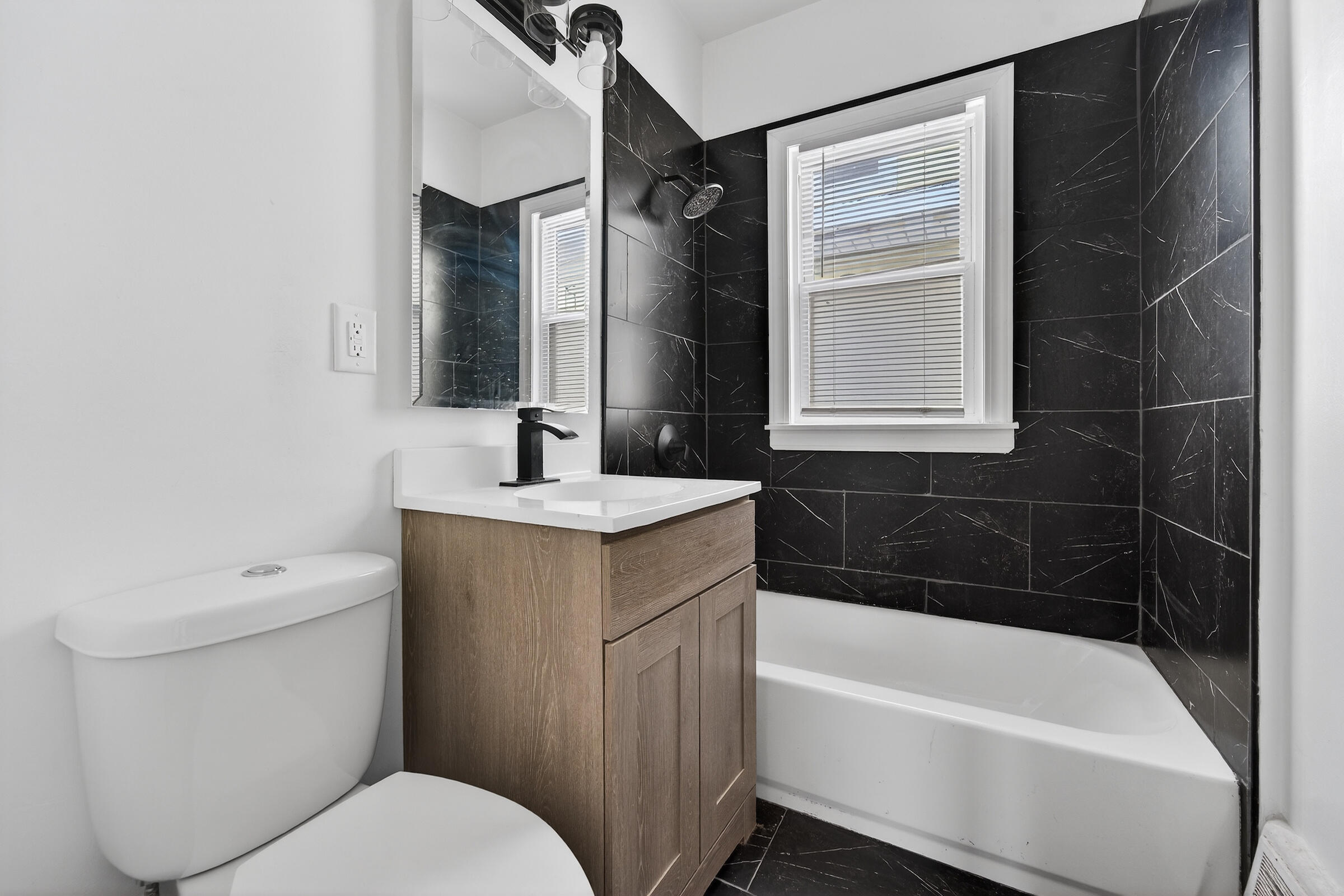 2956 North 44th Street Milwaukee, WI 53210 - Photo 17 of 30 DSC01779