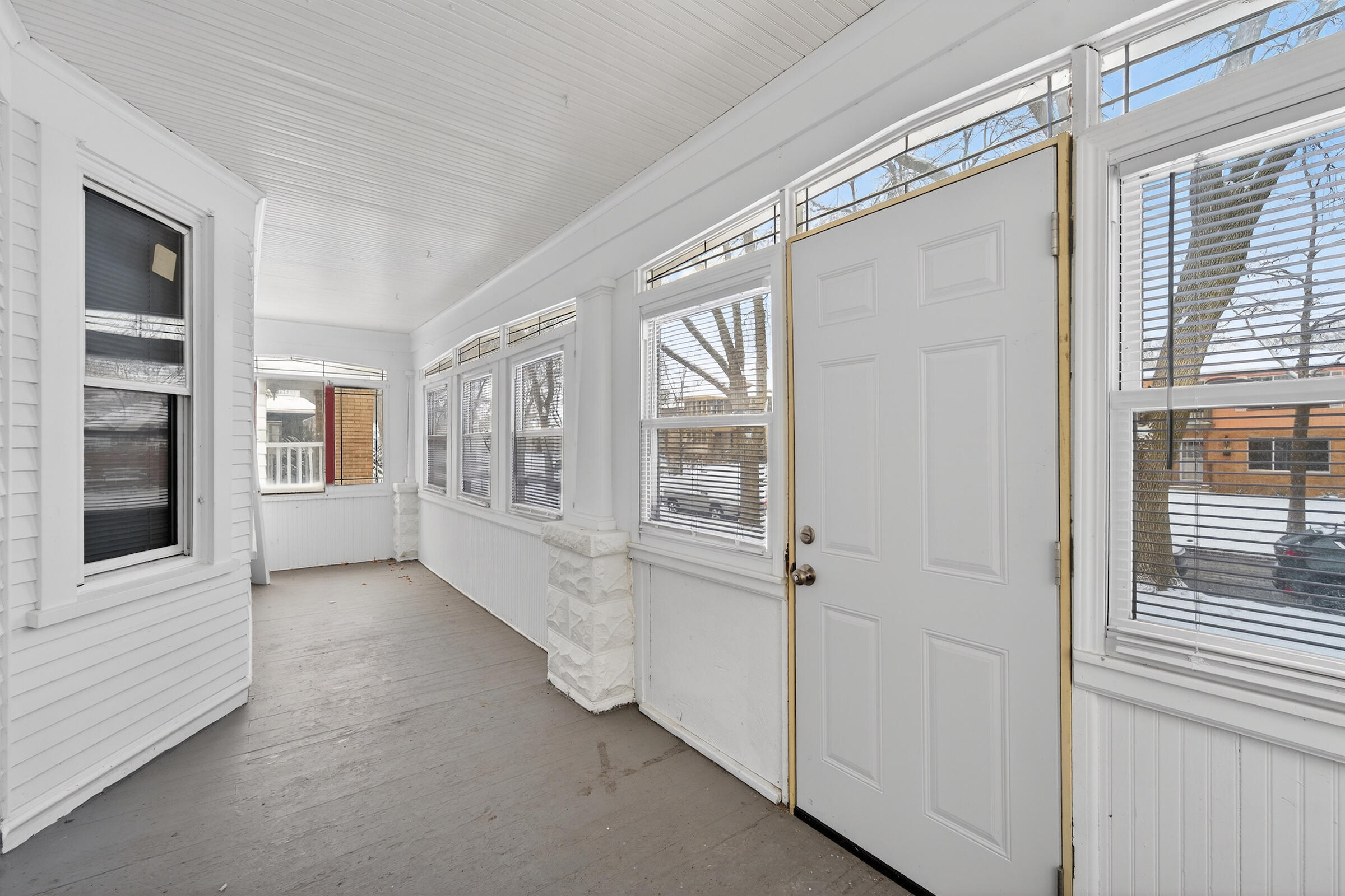 2956 North 44th Street Milwaukee, WI 53210 - Photo 4 of 30 DSC01814