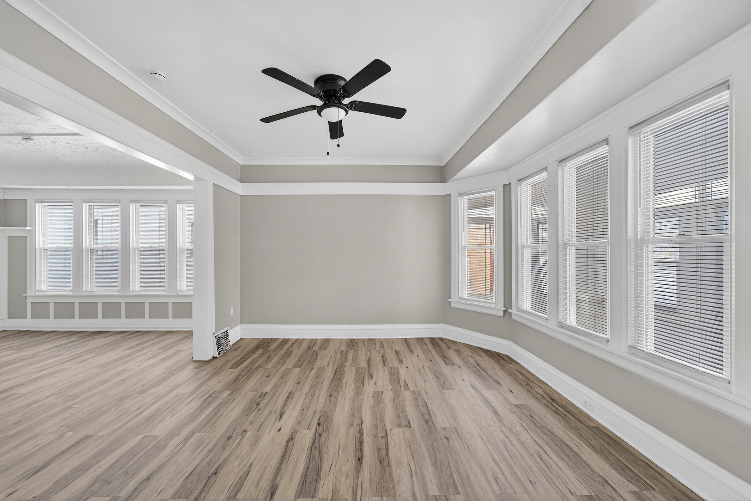 2956 North 44th Street Milwaukee, WI 53210 - Photo 6 of 30 DSC01804