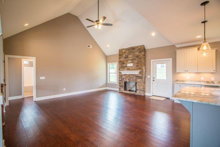 847 Live Oak Road Ringgold, GA 30736 - Photo 2 of 21 .