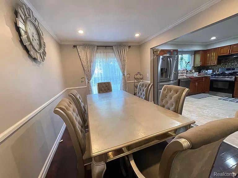 43807 Oakbrook Road Canton, MI 48187 - Photo 7 of 23