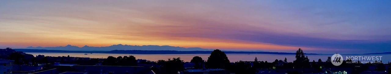 655 Main Street, Unit 301 Edmonds, WA 98020 - Photo 28 of 28 a view of sunset