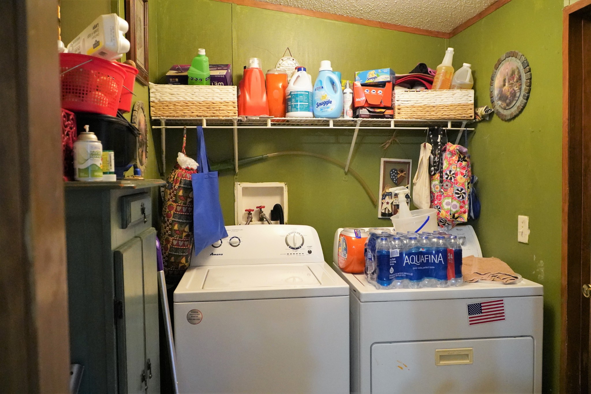 680 Howell Hill Road Flintville, TN 37335 - Photo 17 of 48 a room with washer and dryer