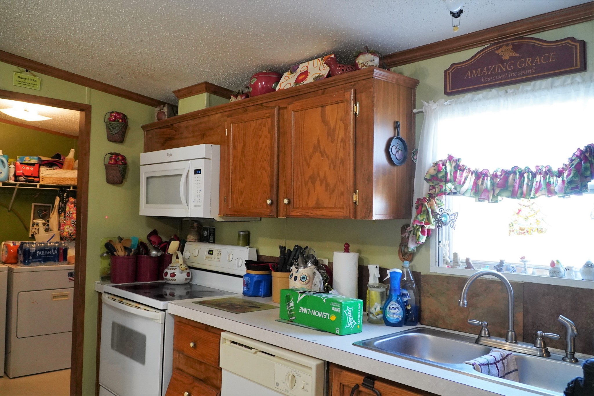 680 Howell Hill Road Flintville, TN 37335 - Photo 9 of 48 a kitchen with lots of counter top space and a window