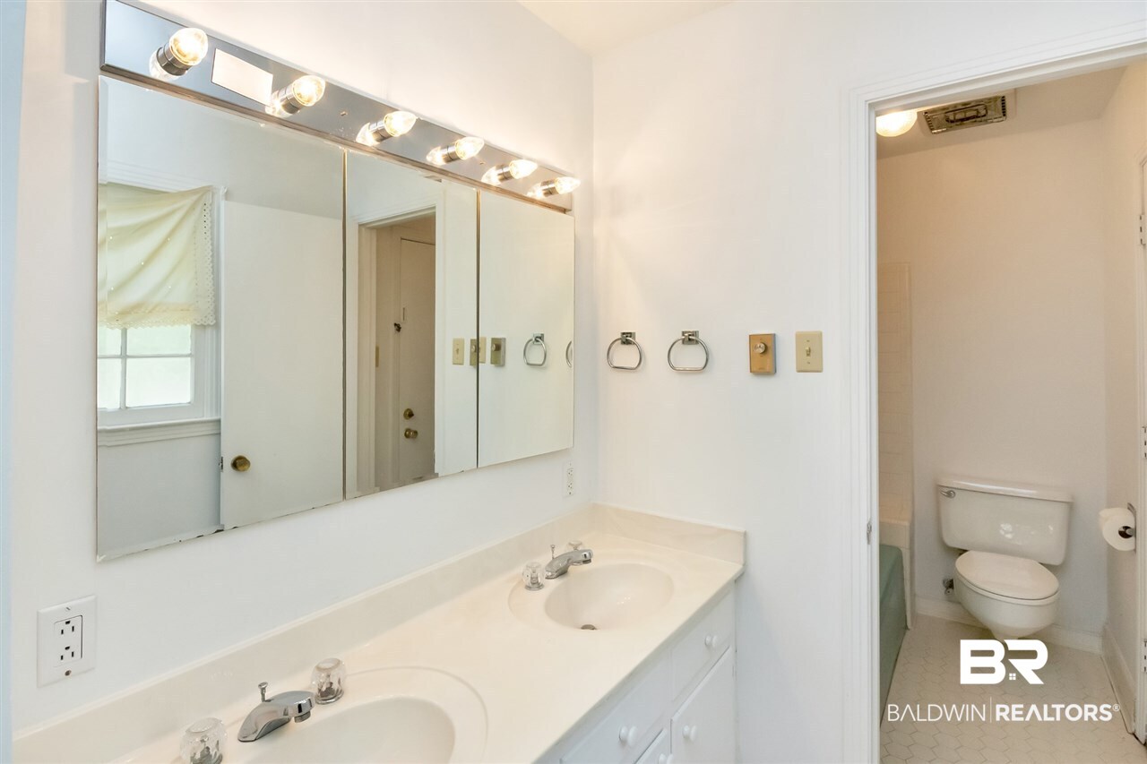 421 Gordonwood Court Mobile, AL 36606 - Photo 24 of 41