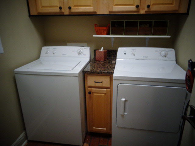 6674 Cook Road Foley, AL 36535 - Photo 17 of 45 Laundry Room