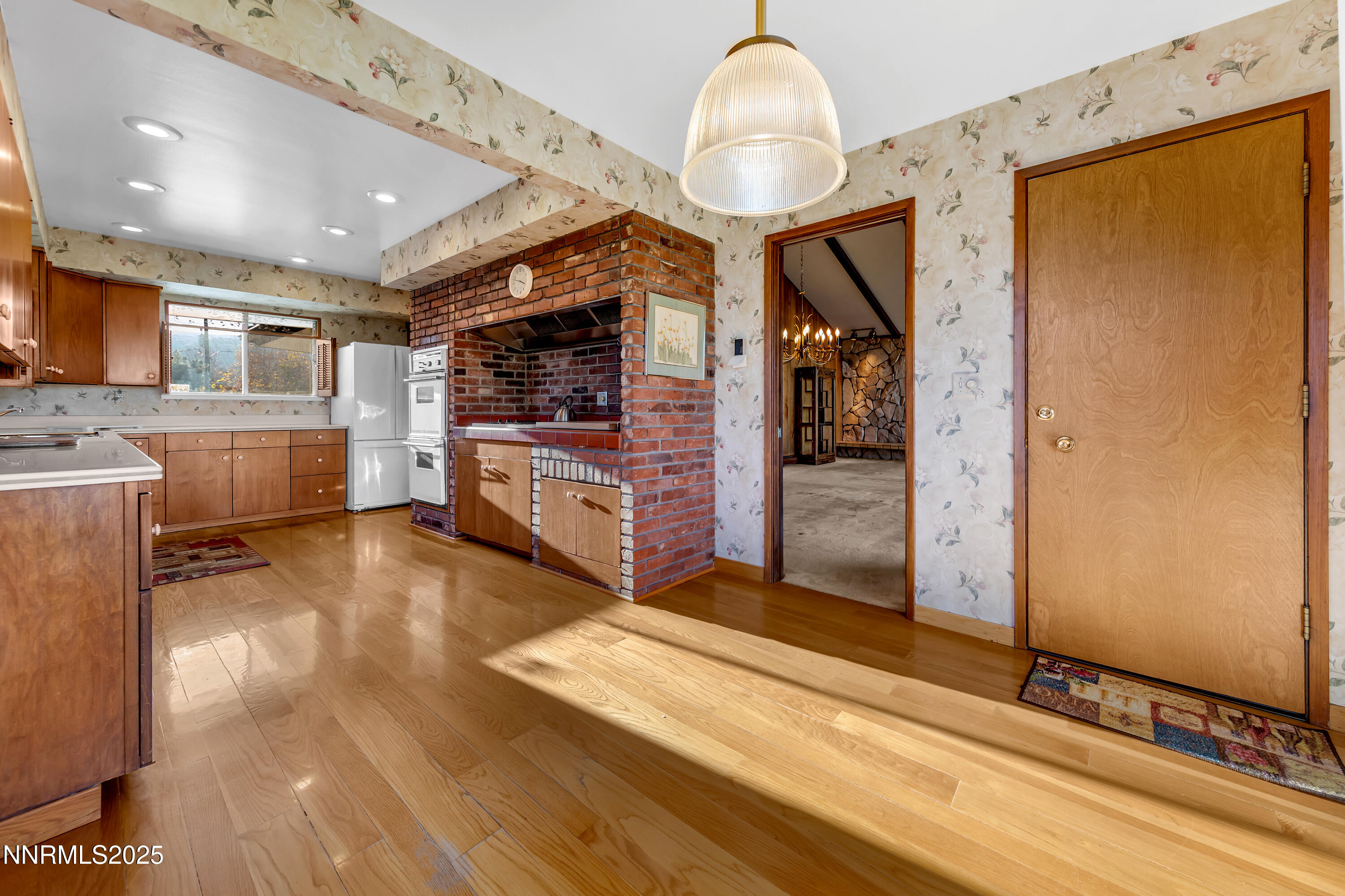 1965 Solari Drive Reno, NV 89509 - Photo 11 of 44 a view of a living room