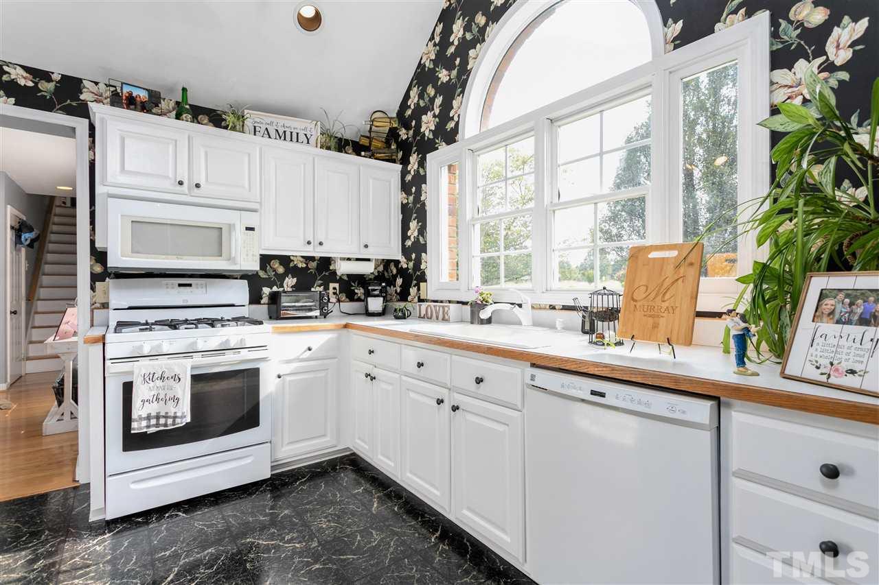 5675 Thom Road Graham, NC 27253 - Photo 5 of 30 Gallery Image 5