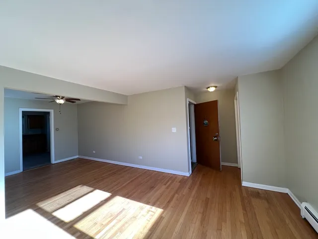 $1,490 | 560 Princeton Street, Unit A2W, Des Plaines, IL 60016