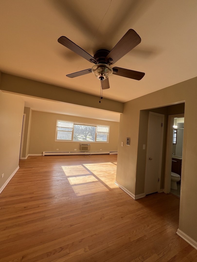 560 Princeton Street, Unit A2W Des Plaines, IL 60016 - Photo 10 of 15 a view of an empty room