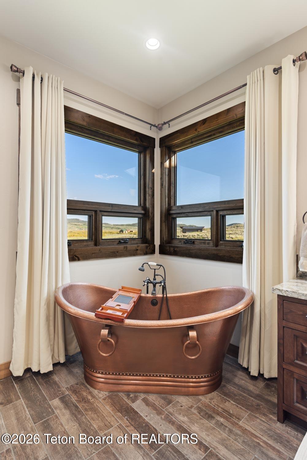 29 White Point Road Cora, WY 82925 - Photo 5 of 102 Primary bath copper tub and views