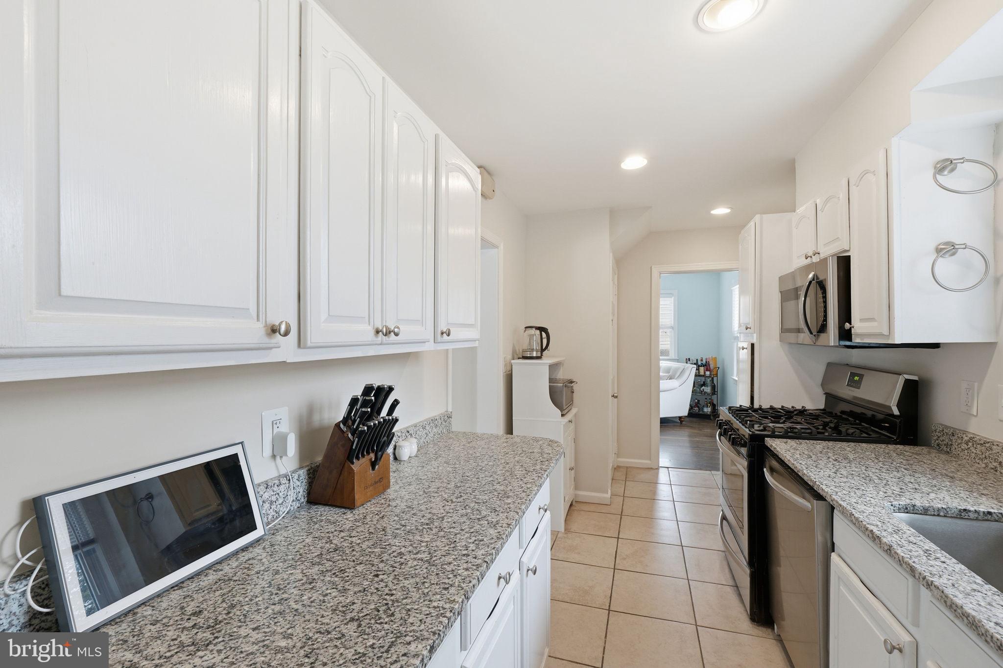 10304 Ridgemoor Drive Silver Spring, MD 20901 - Photo 6 of 17 Gallery Image 6