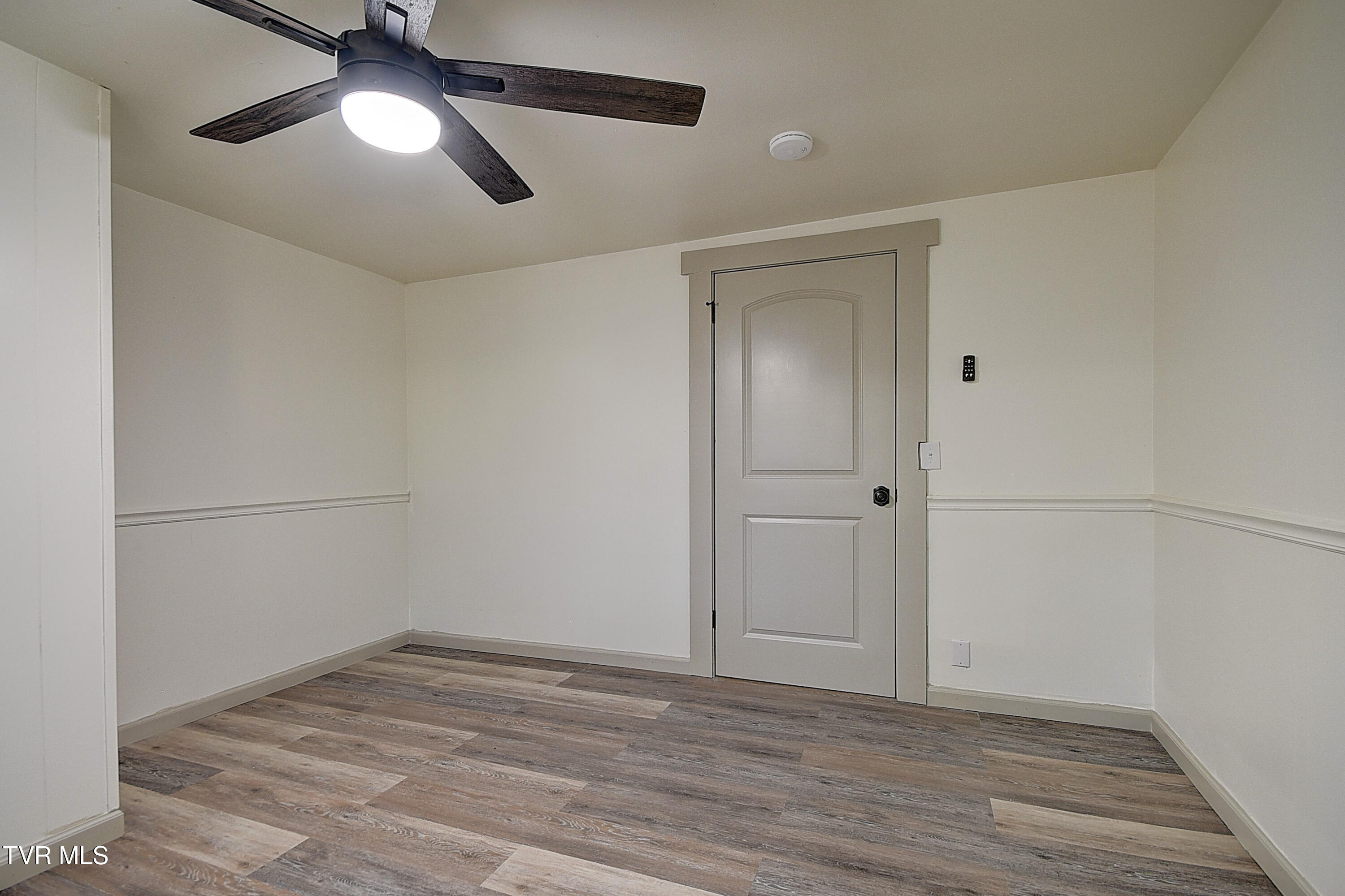 205 Chadwell Road Kingsport, TN 37660 - Photo 22 of 38 22-print-205 Chadwell CP-19