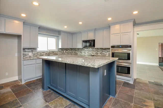 $255,000 | 12510 Seaswept Drive, Houston, TX 77071