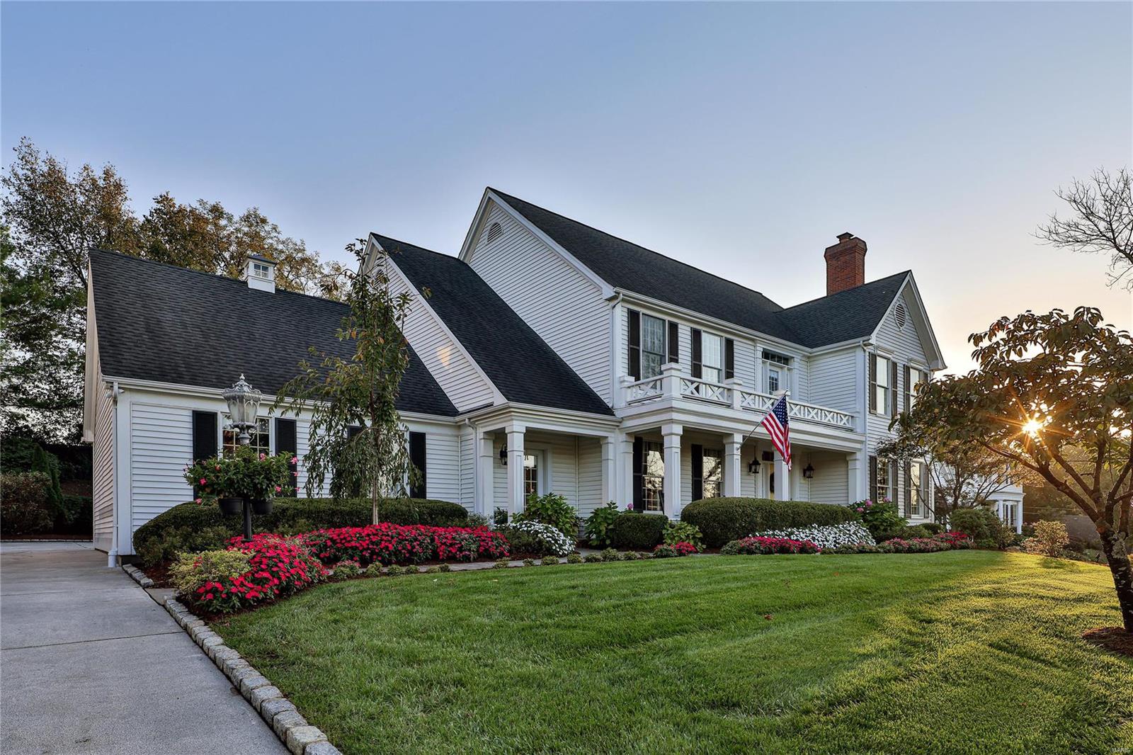 2064 Hunters Field Road Kirkwood, MO 63122 - Photo 3 of 30 Gallery Image 3