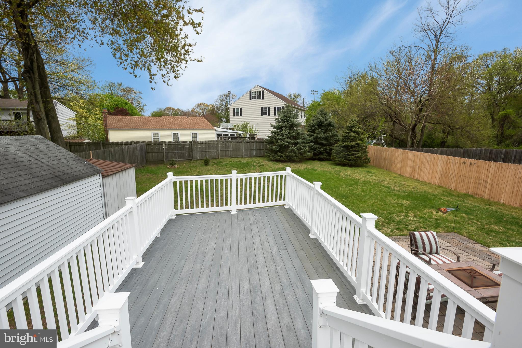 111 Bar Harbor Road Pasadena, MD 21122 - Photo 28 of 35 Lower Deck