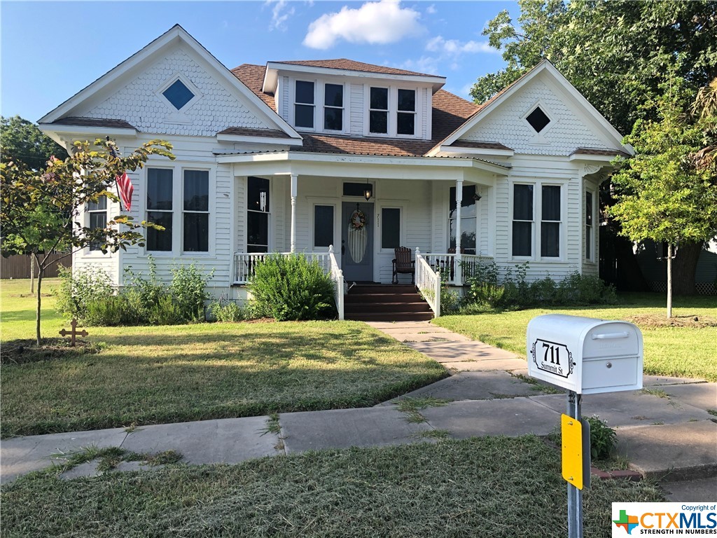 711 Summit Street Schulenburg, TX 78956 - Photo 1 of 1