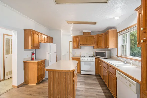 $200,000 | 31588 West Birch Shores Drive, Trout Lake, MI 49793