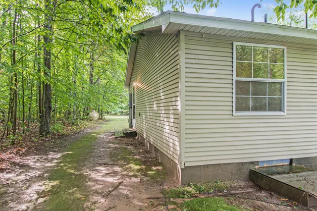 $200,000 | 31588 West Birch Shores Drive, Trout Lake, MI 49793