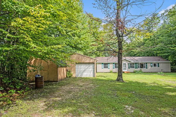 $200,000 | 31588 West Birch Shores Drive, Trout Lake, MI 49793