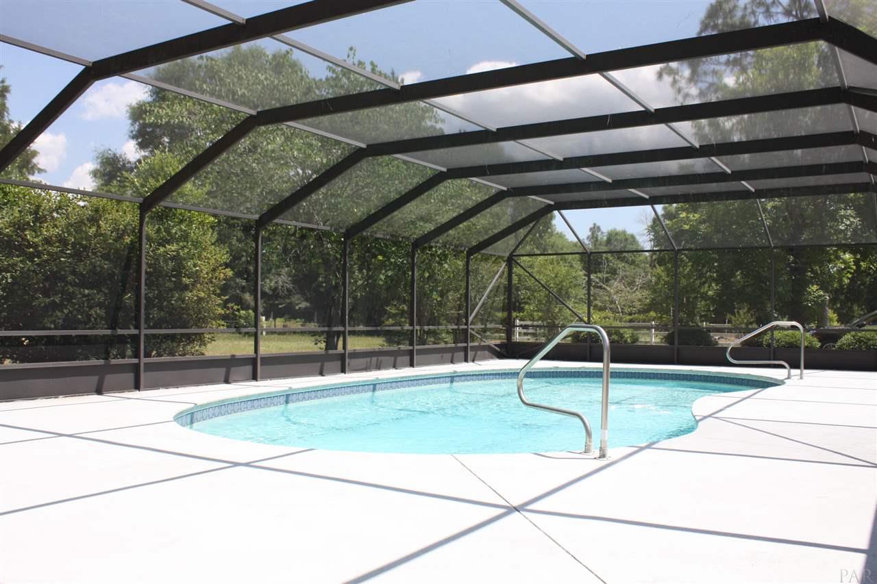 6081 Robin Road Crestview, FL 32539 - Photo 1 of 20