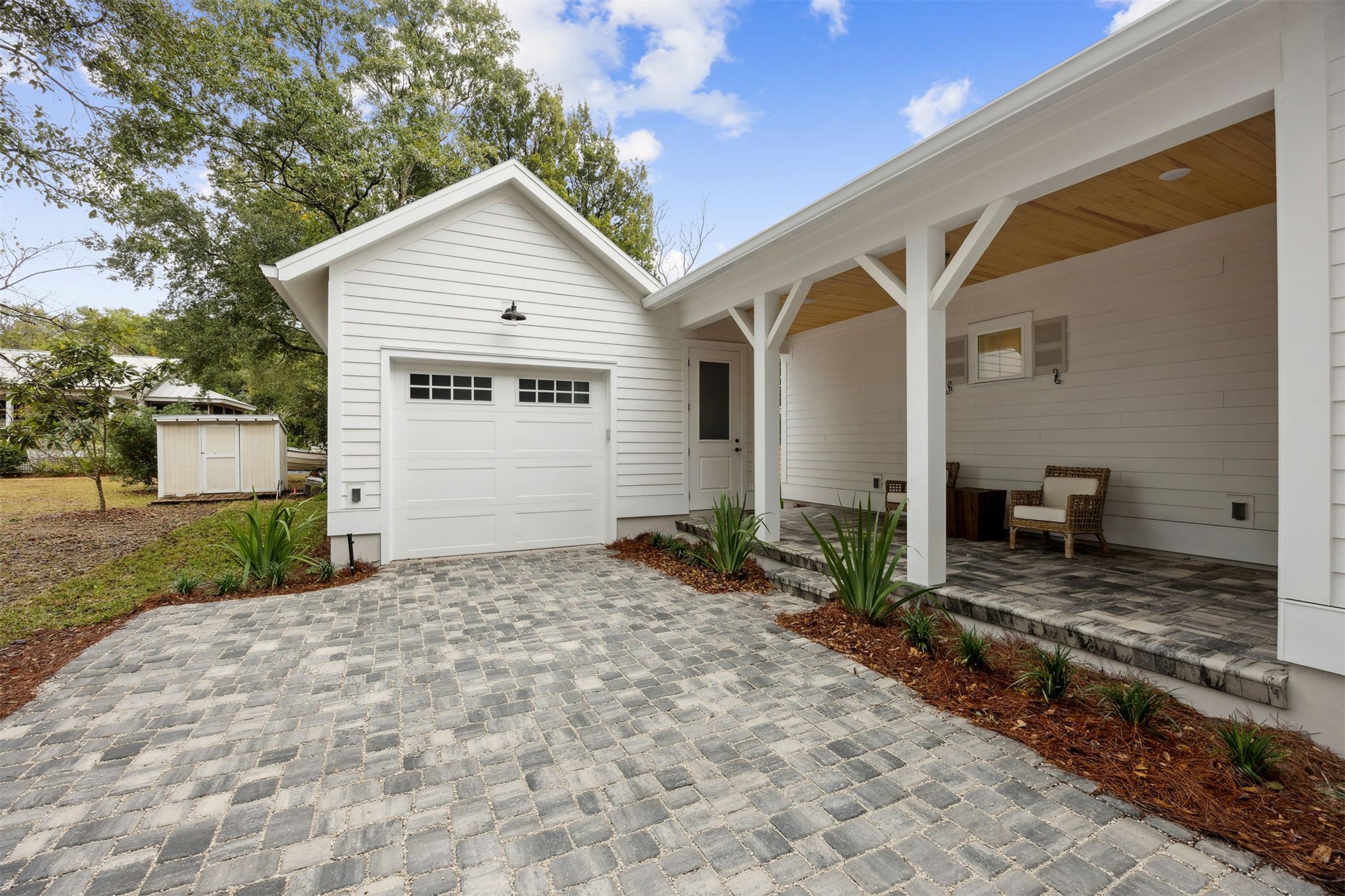 1111 White Street Fernandina Beach, FL 32034 - Photo 54 of 82 a view of backyard of house