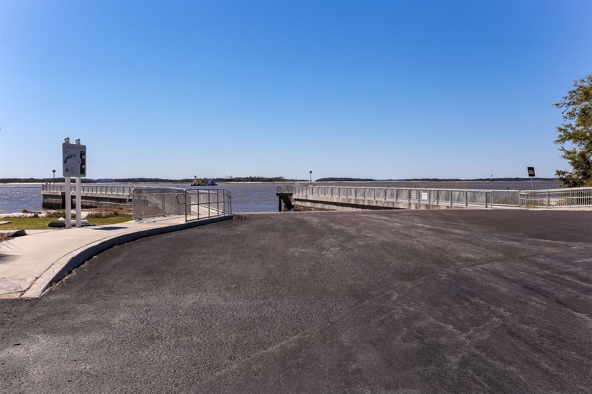 1111 White Street Fernandina Beach, FL 32034 - Photo 81 of 82 a view of a room with wooden floor