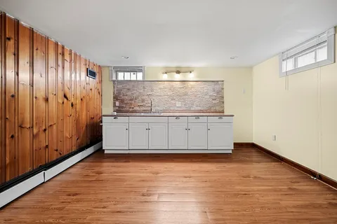 $579,000 | 276 Oak Street, Brockton, MA 02301