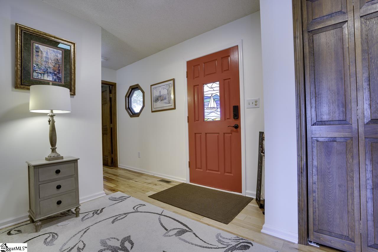 196 Edgewater Road Inman, SC 29349 - Photo 11 of 36