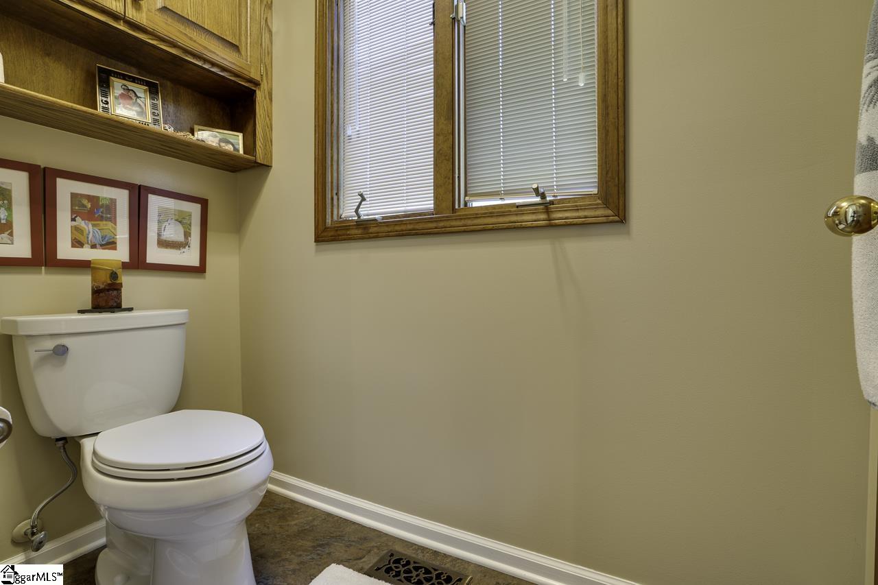 196 Edgewater Road Inman, SC 29349 - Photo 21 of 36