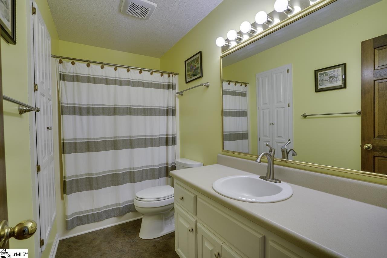 196 Edgewater Road Inman, SC 29349 - Photo 24 of 36