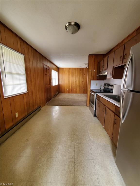 211 Snider Street High Point, NC 27265 - Photo 2 of 5 Kitchen