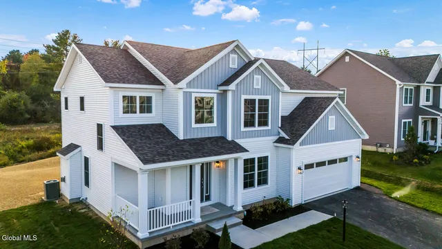 $744,900 | 11 Stone Crk Drive, East Greenbush, NY 12144