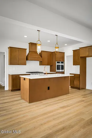 $744,900 | 11 Stone Crk Drive, East Greenbush, NY 12144