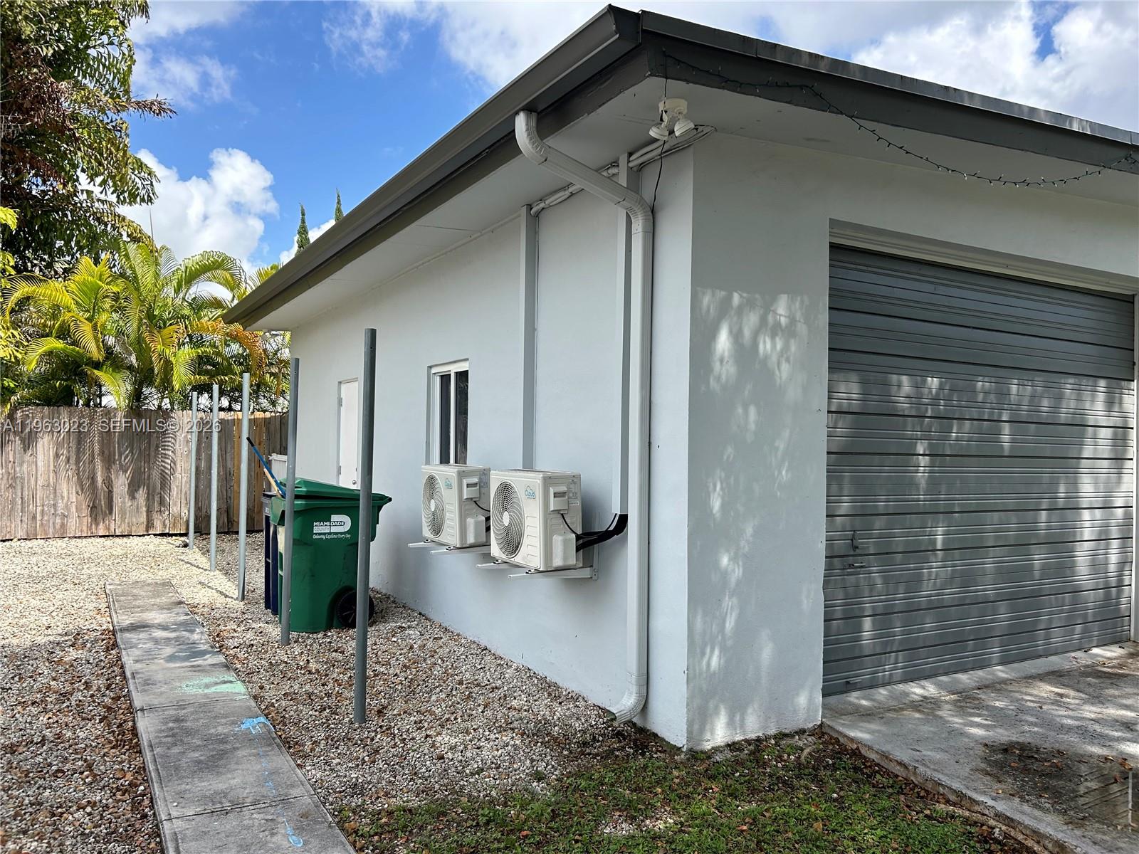 6501 Southwest 34th Street Miami, FL 33155 - Photo 3 of 20