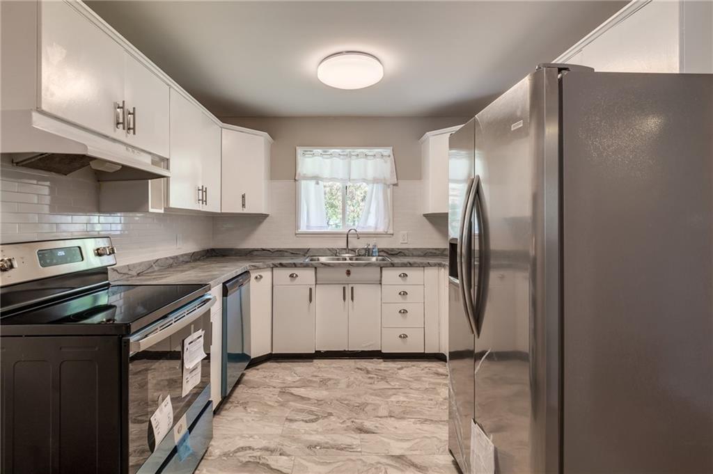 1005 Bristol Road Carmel, IN 46280 - Photo 4 of 20 Gallery Image 4
