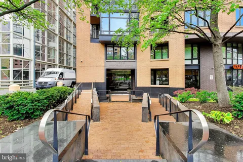 $1,075,000 | 1010 Massachusetts Avenue Northwest, Unit 804, Washington, DC 20001